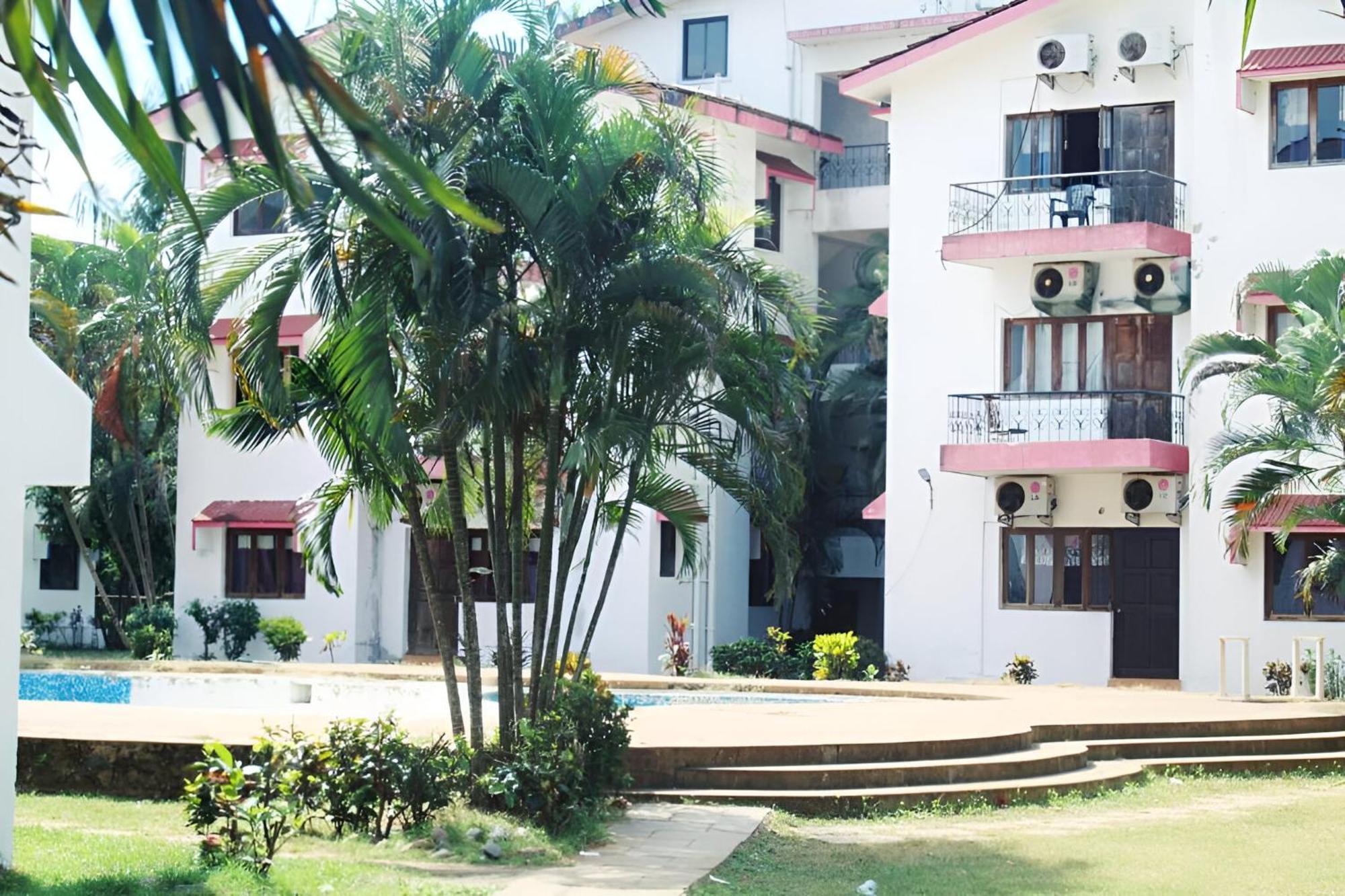 Ronne'S Little Baga Service Apartments Экстерьер фото