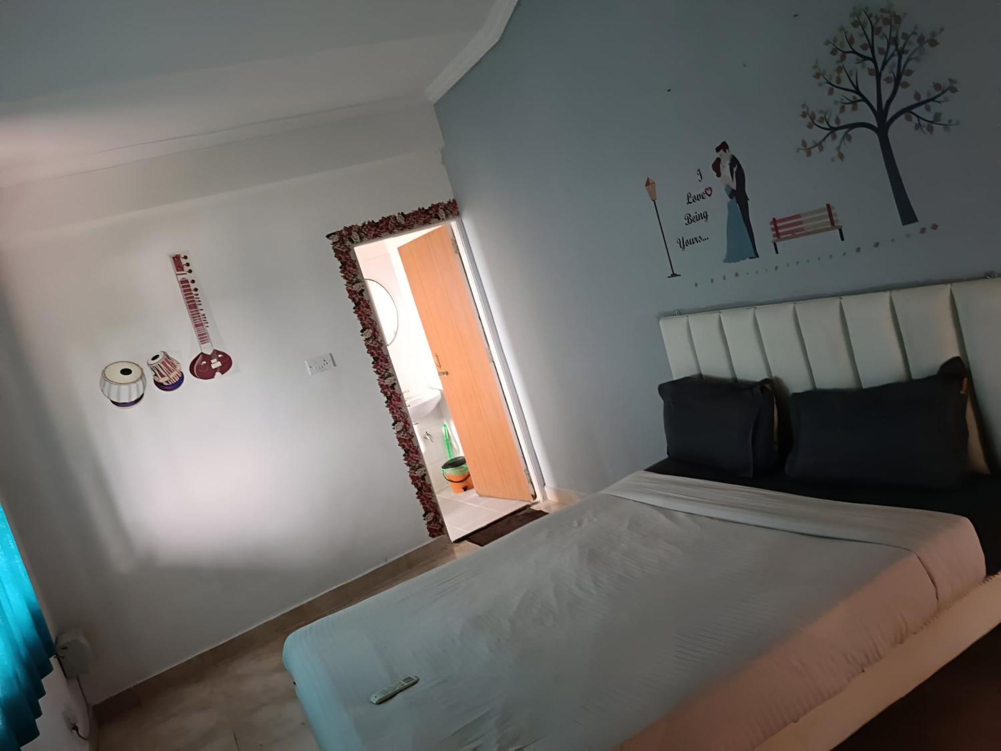 Ronne'S Little Baga Service Apartments Экстерьер фото