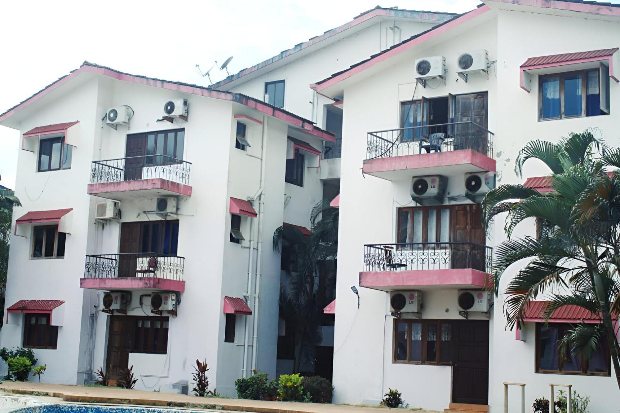 Ronne'S Little Baga Service Apartments Экстерьер фото