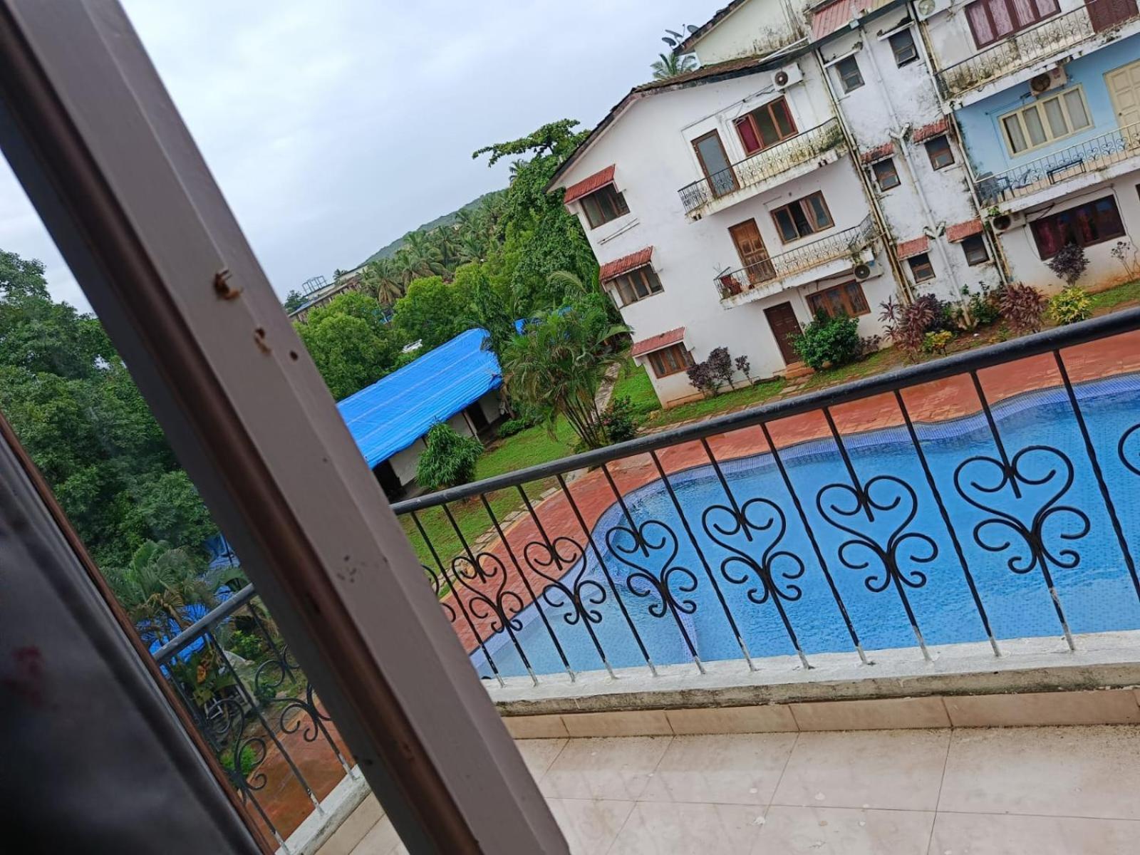 Ronne'S Little Baga Service Apartments Экстерьер фото