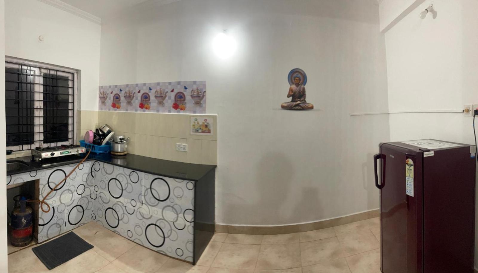 Ronne'S Little Baga Service Apartments Экстерьер фото