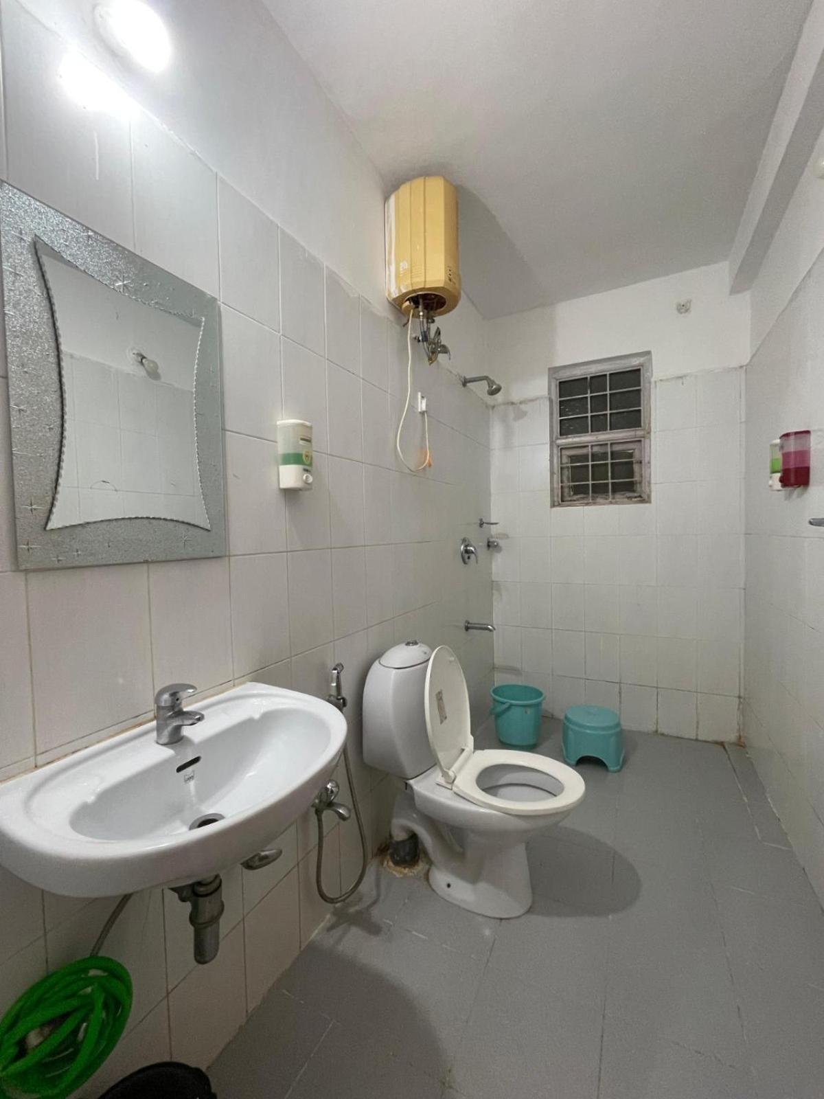 Ronne'S Little Baga Service Apartments Экстерьер фото